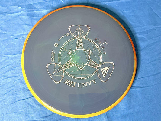 Axiom Discs - Neutron Soft Envy